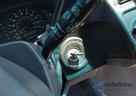 2000 Toyota Sienna Le z USA, uszkodzony, nr VIN 4T3ZF13C0YU304227